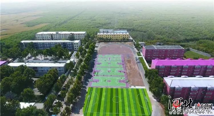 深圳哪里的足球学校比较好,沙河市比较好的学校