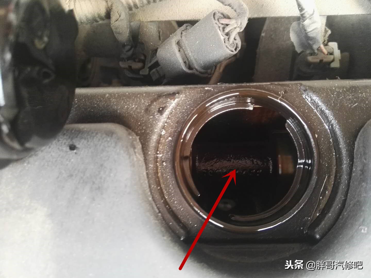 水泵结冰,水泵冻裂导致防冻液进入发动机里