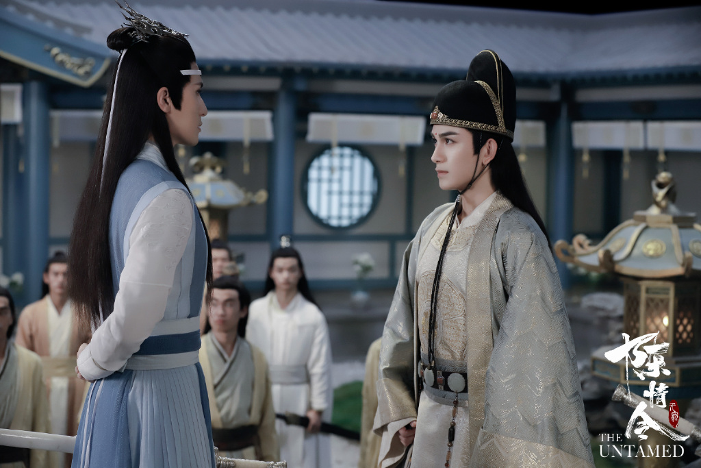 防晒喷雾当灭火器使用,防晒喷雾点燃视频