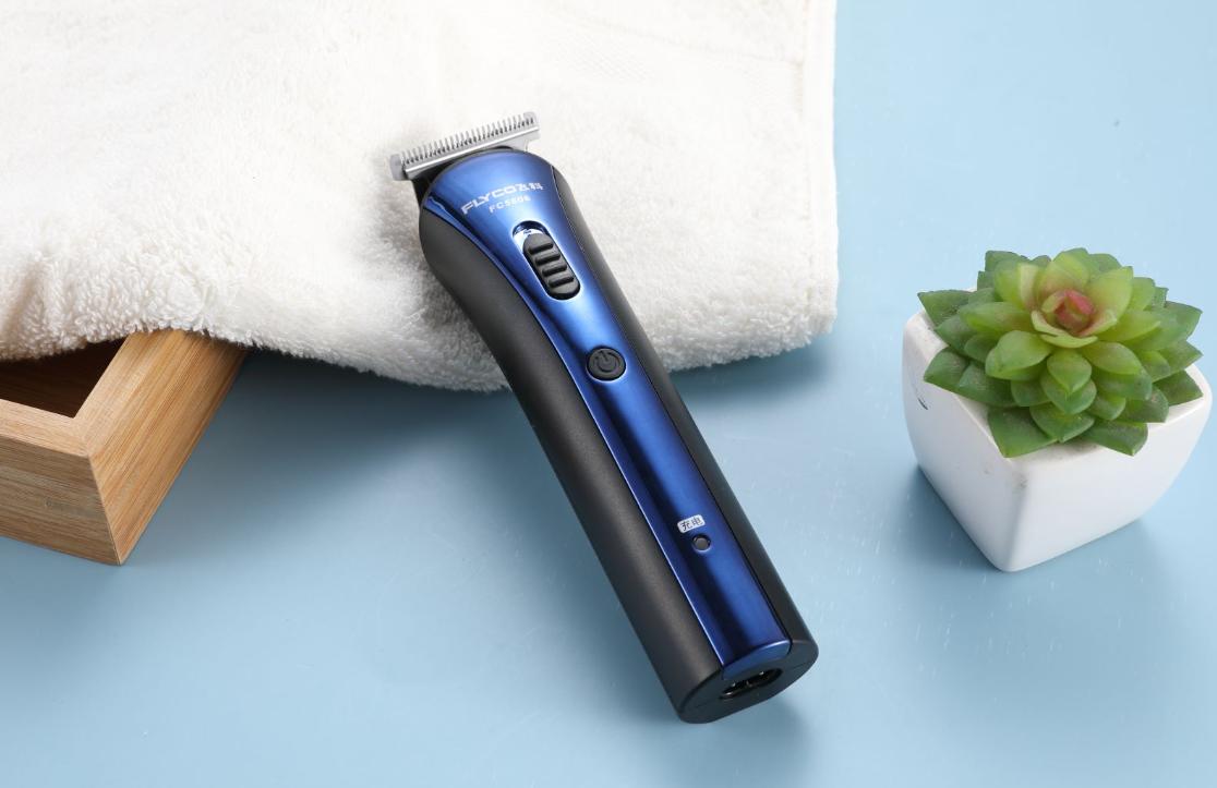 从小白做到美发师要几年,从小白成为美容师