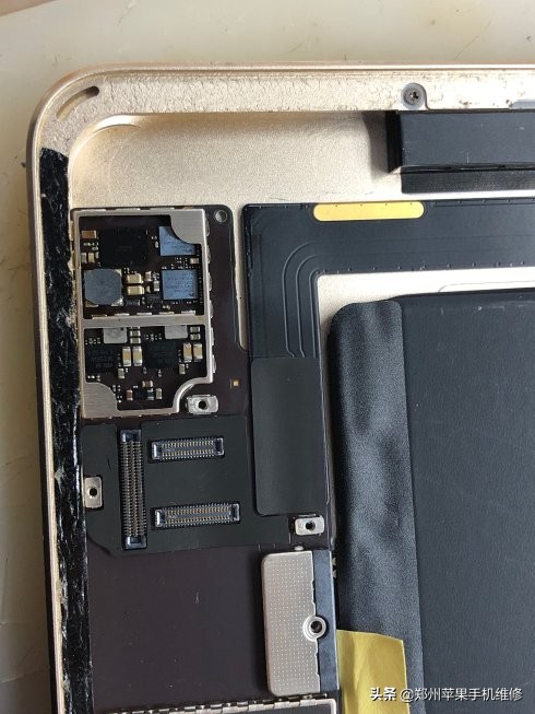 ipadair2屏幕有点触摸不灵,ipadair2不触摸屏幕失灵维修