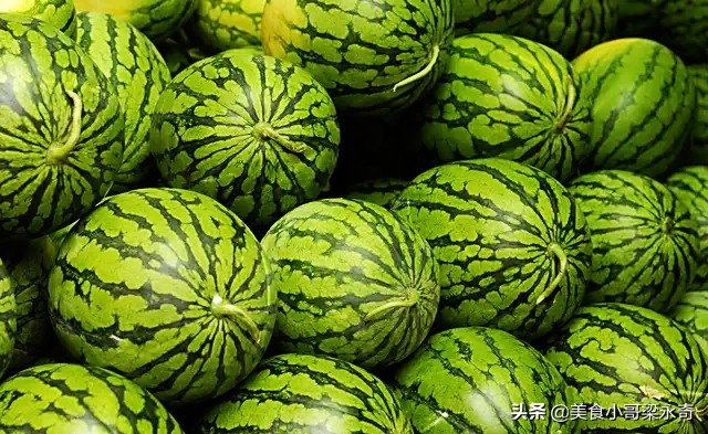 挑选西瓜的五大诀窍,如何挑选西瓜的正确方法