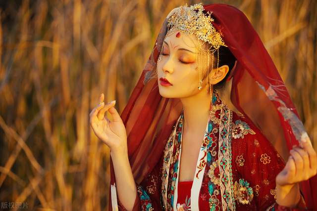 鏁呬簨璐靛鍐峰,鏁呬簨鍐峰濡冨瓙