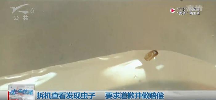 饮水机里全是蟑螂,饮水机里有蟑螂水还可以喝吗