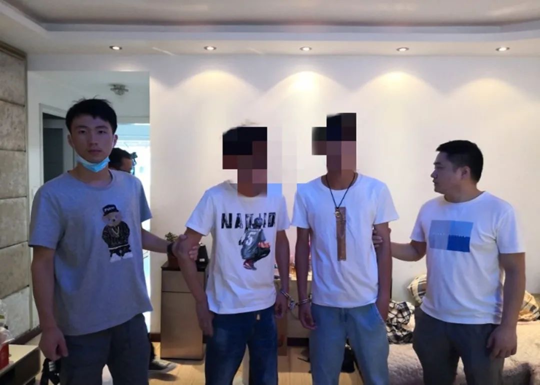 江西赣州警方破获一起制作、销售英雄联盟游戏外挂案12名嫌疑人落网