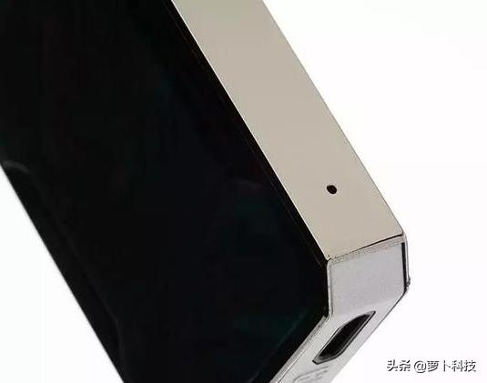 VOOPOODRAGNANO使用体验：750mAh多款水果味，机身真帅