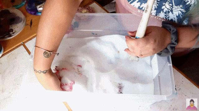 零食袋里的干燥剂有什么危害,零食袋里的干燥剂值钱吗