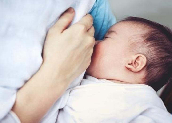 为什么宝宝拒绝喝母乳,宝宝拒绝吃母乳怎么办啊