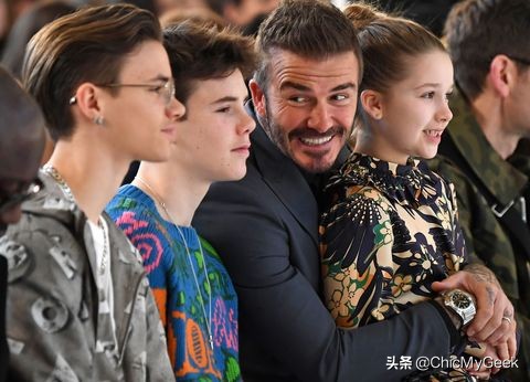 哈珀塞文贝克汉姆妈妈的时尚单品 (贝克汉姆大女儿穿衣风格)