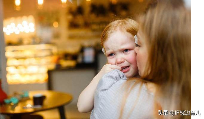 李玫瑾教授揭秘打骂孩子,李玫瑾谈父亲的言行对孩子的影响