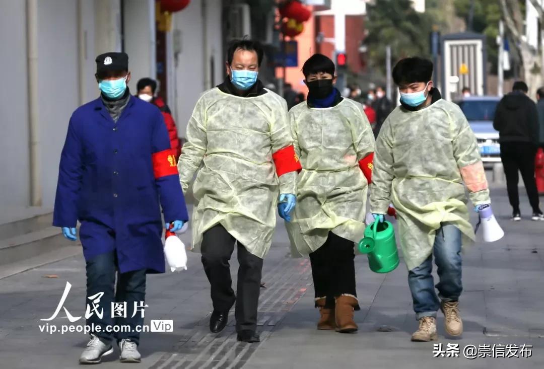 战疫泪目瞬间,战疫中的40个瞬间