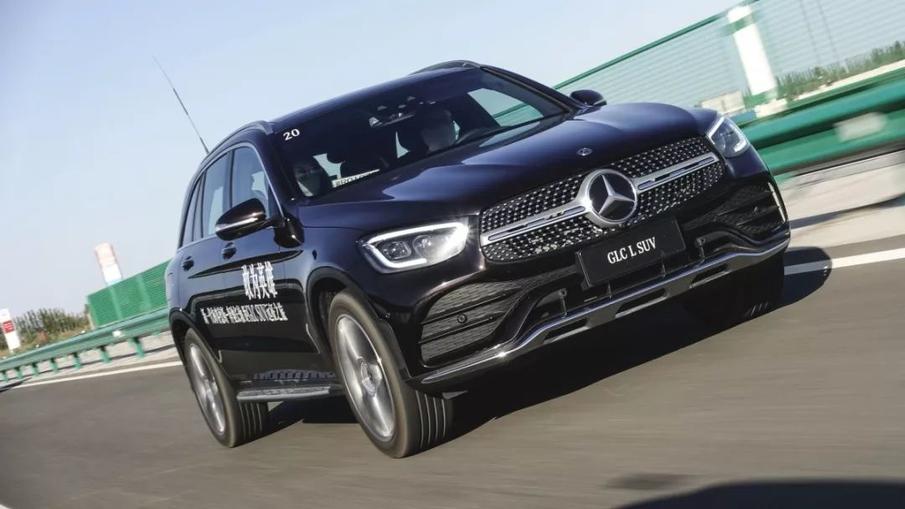 2022款奔驰glc300试驾评价,奔驰glc300试驾