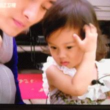 姑娘,我掏根管的时候,你舌头放尊重一点