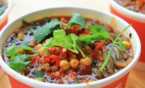 天津好吃的美食一条街晚上,天津中山路美食街