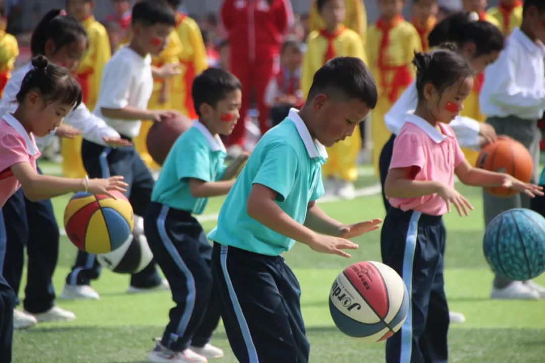 庆祝建党百年大型排舞展演西安,建党100周年校园啦啦操比赛