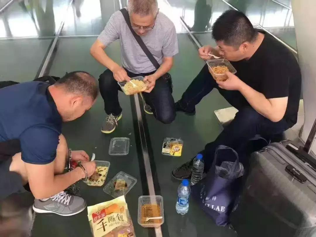 36岁刑警抓逃犯时牺牲,47岁民警抓捕嫌犯时牺牲