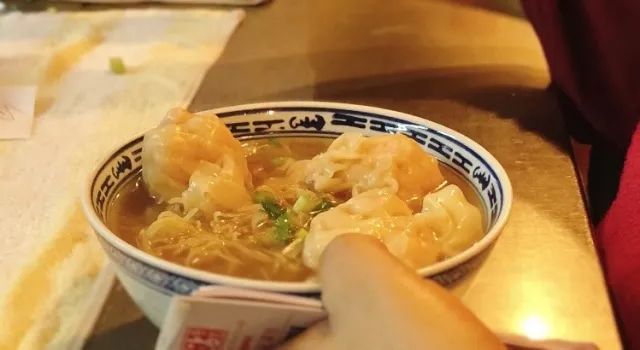 香港旧城中环小店美食