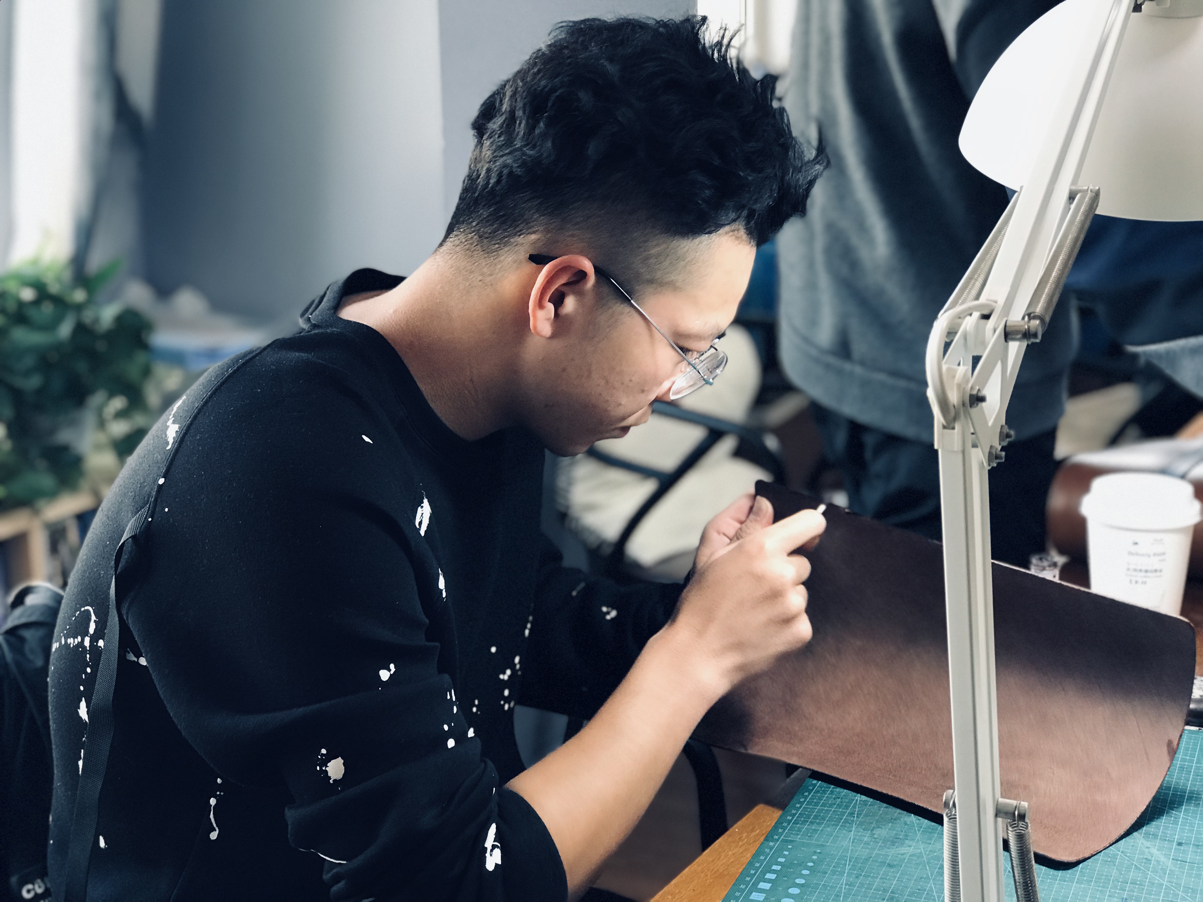 开手工皮具DIY店需要学习哪些内容：汐迟工坊开店创业班介绍