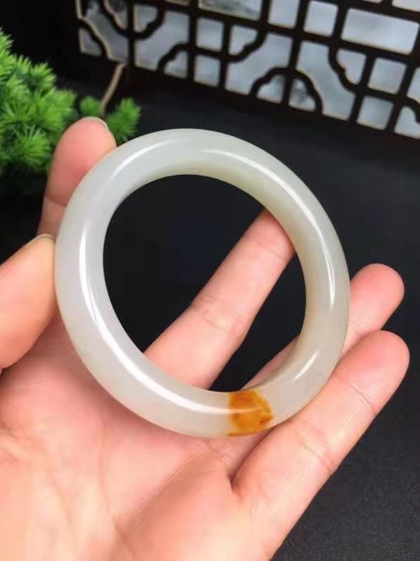 网购和田玉哪家好,网购和田玉石首饰可靠吗