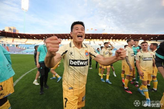 崇明岛国足,崇明双子星