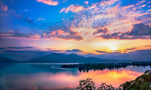 四川藏着一个静谧古城,四川被忽略的古城