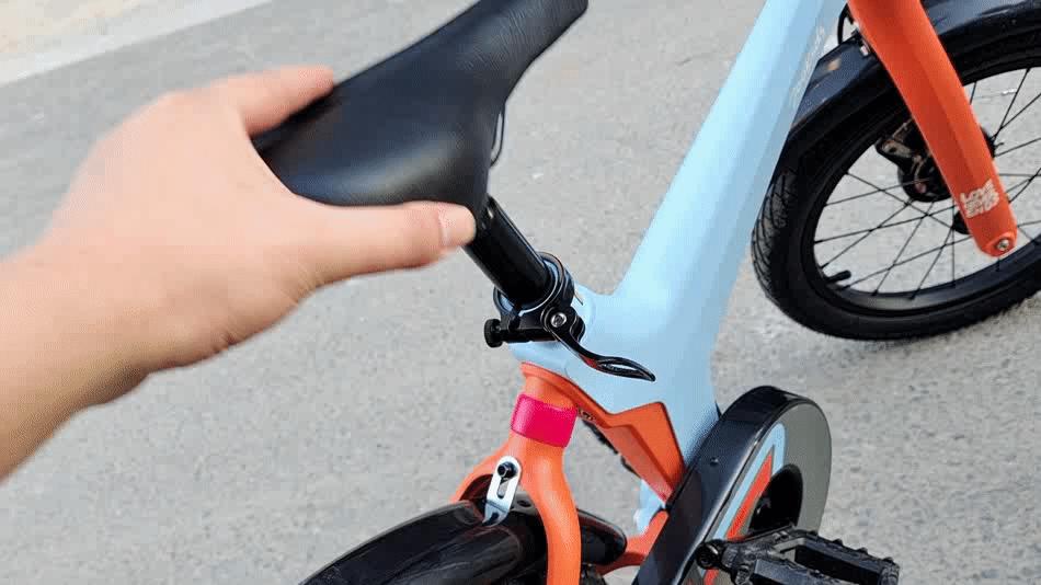 骑行不再成为负担，孩子使用更安全，柒小佰运动减震自行车体验