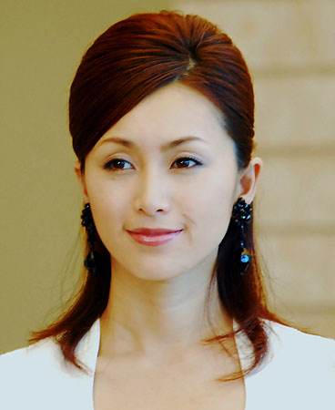 日本怎么评论酒井法子乞讨要钱,曾经的女神酒井法子大家还记得吗