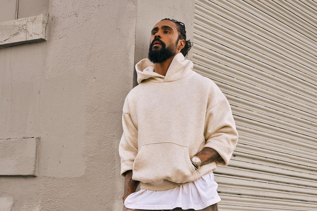 小白鞋夏季潮牌有哪些,夏日小白鞋潮鞋搭配