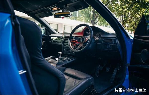 「毂锐驰」一台融入了JDM元素的宝马E93335i