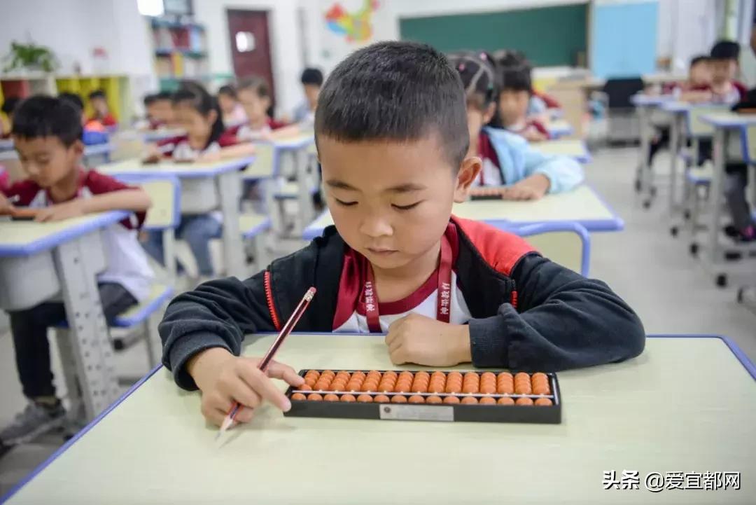 宜都市第四届“神墨杯”千名少儿多元才艺风采展，多图！！！