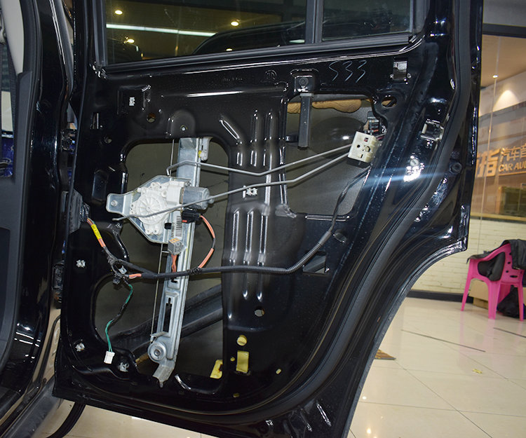 佛山首指-大能汽车隔音，吉普汽车隔音改装大能、大麦隔音除异味