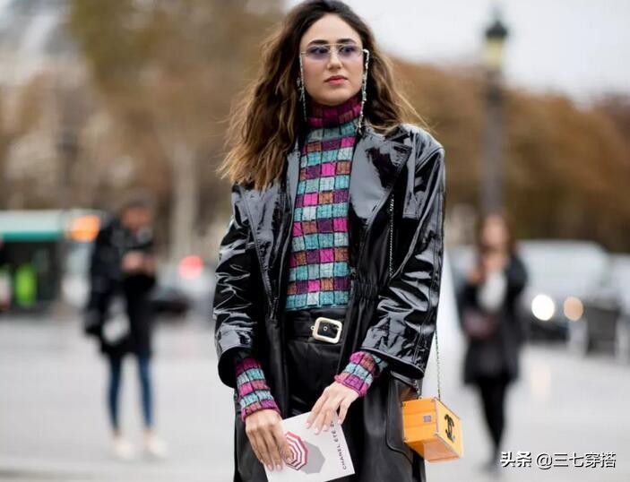 皮裤太薄了里面穿什么,皮裤难看吗