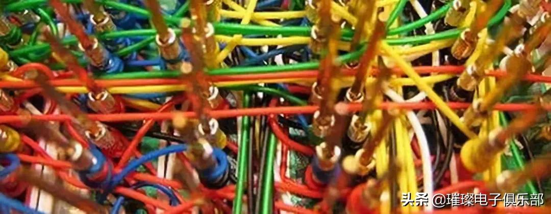 固件硬件和软件有什么区别,软件硬件固件条件哪个最重要