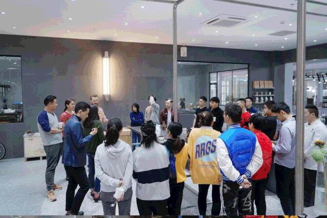 探秘！10000㎡打造世界烘焙商业新物种！！！（系列：魔法店铺）