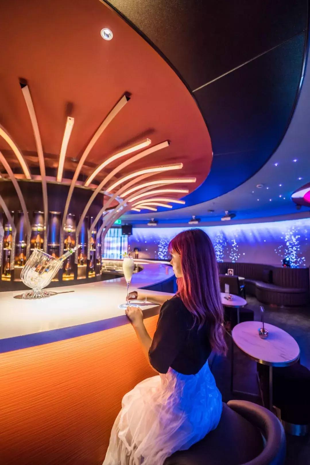 斥资1500万!人广惊现①家*场赌**火锅,明星、赌王千金都来打call