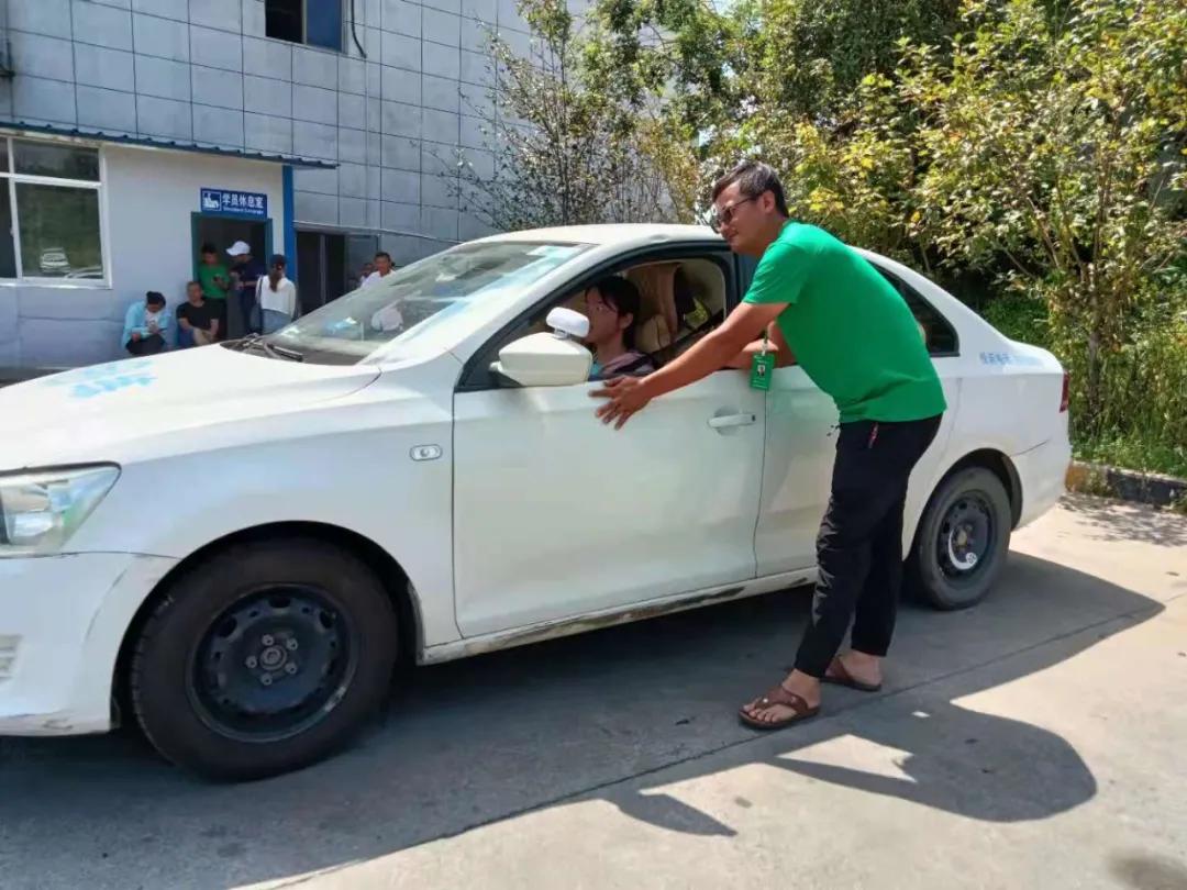 驾考5次不通过要重新交报名费吗,驾考五次不过的需要取消档案吗