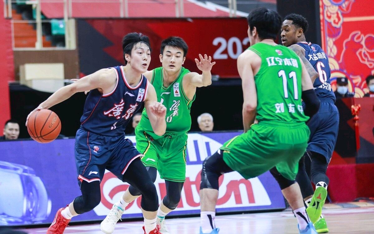 张镇麟胡明轩全明星数据,张镇麟扣篮吓坏王哲林