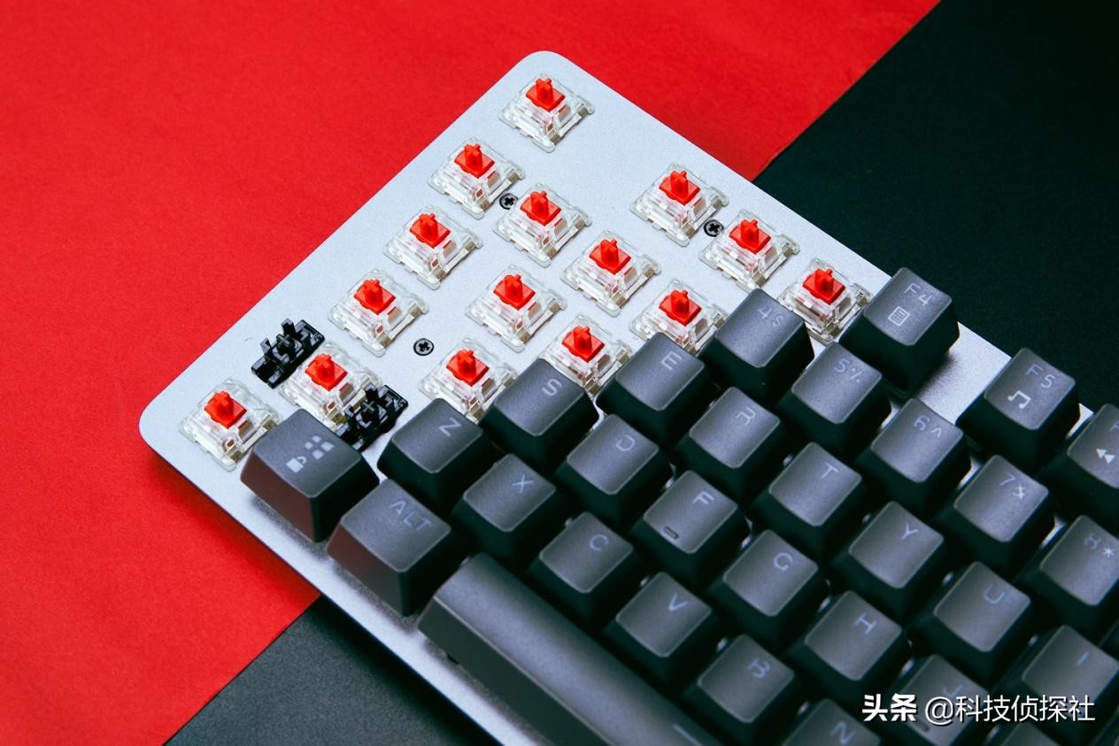 罗技k845背光机械键盘体验,罗技k845机械键盘linefriends