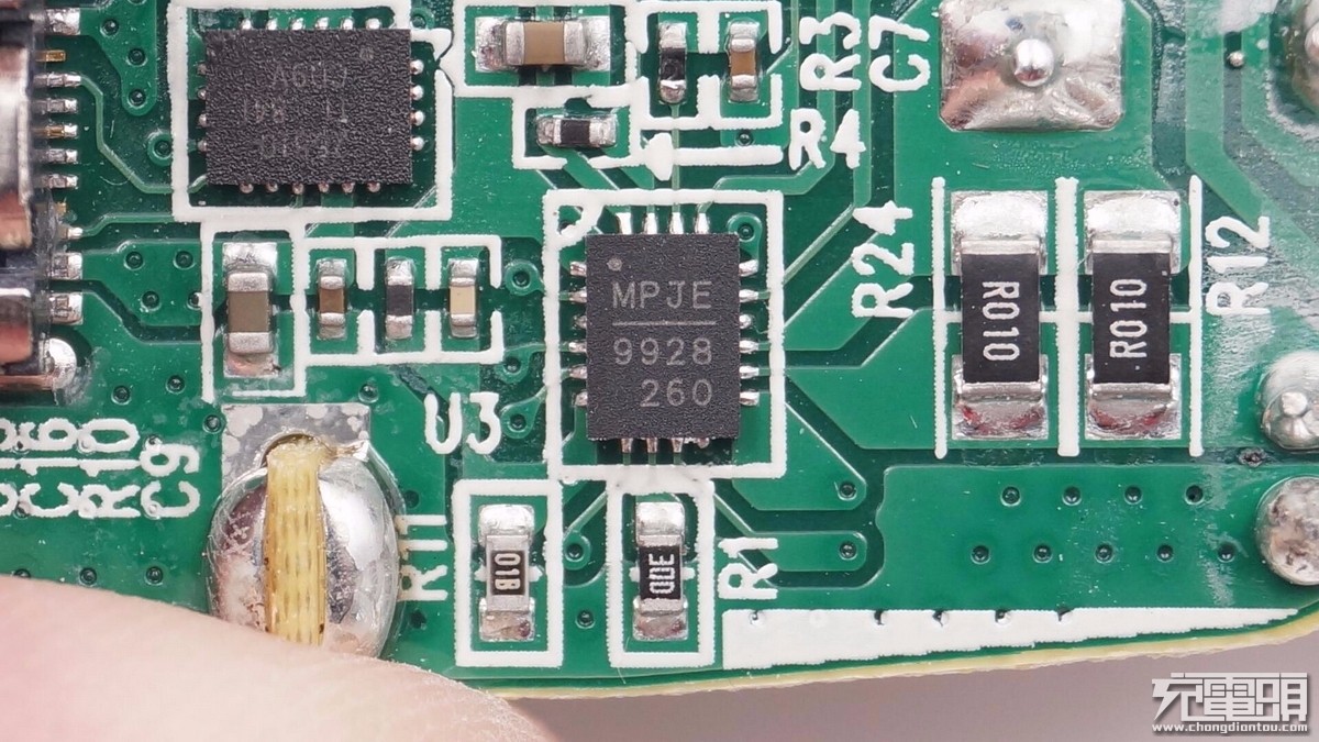 索尼充电宝拆解图,索尼第一代充电仓拆解