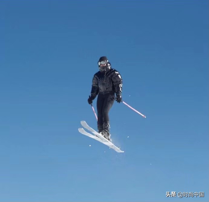 滑雪装备入坑报价,滑雪服穿什么好看