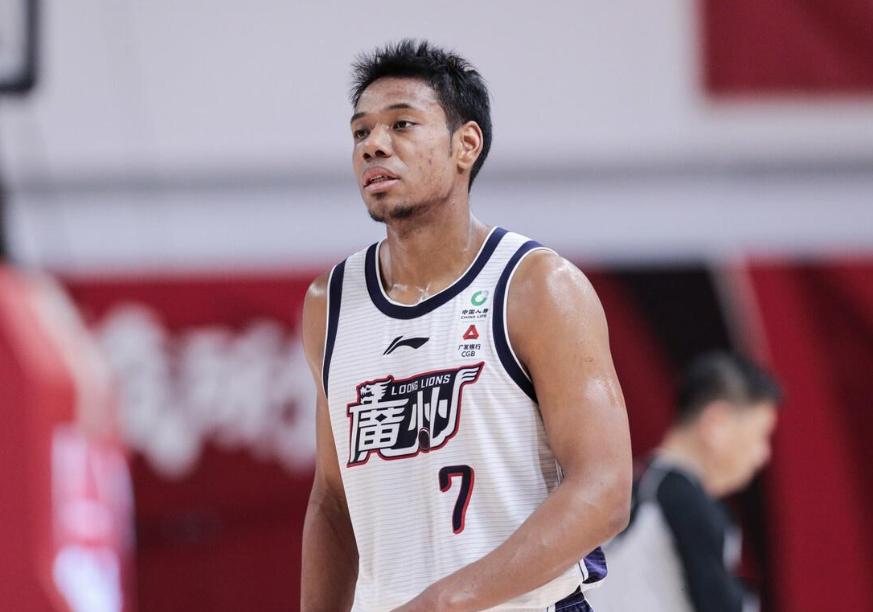 中非混血被中国父亲接回国,4岁中非混血儿现状