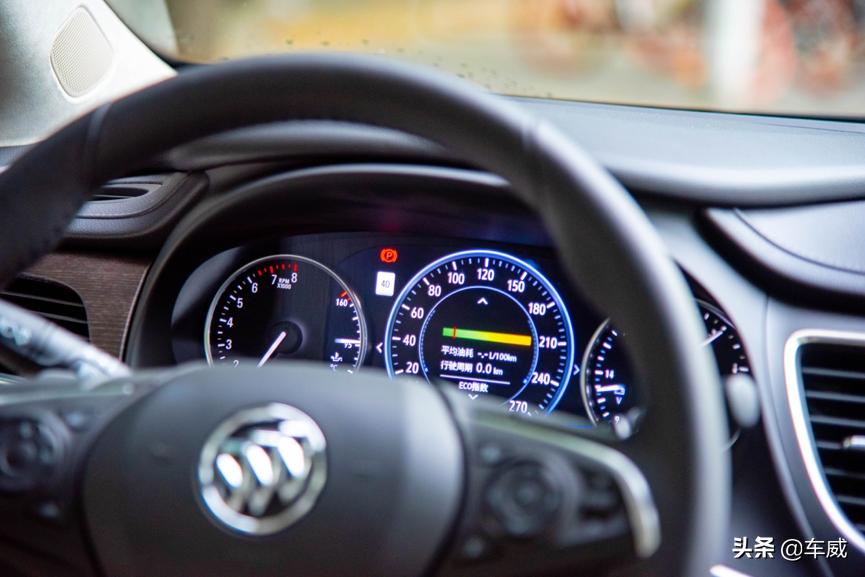 别克新君越细节讲解,别克新君越空间