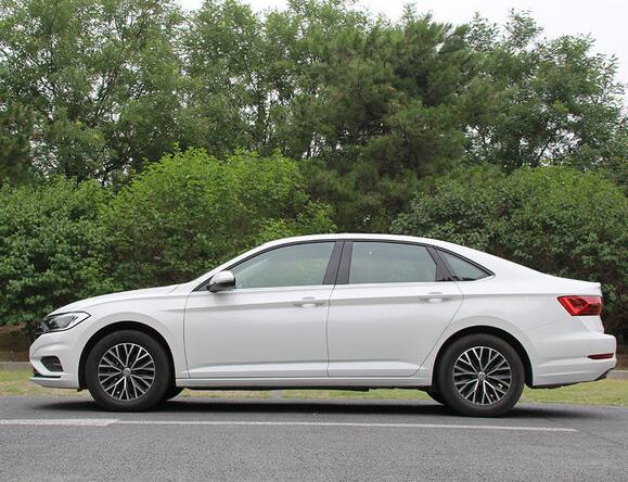 想买辆车代步家用,想买一台家用代步的轿车有哪些