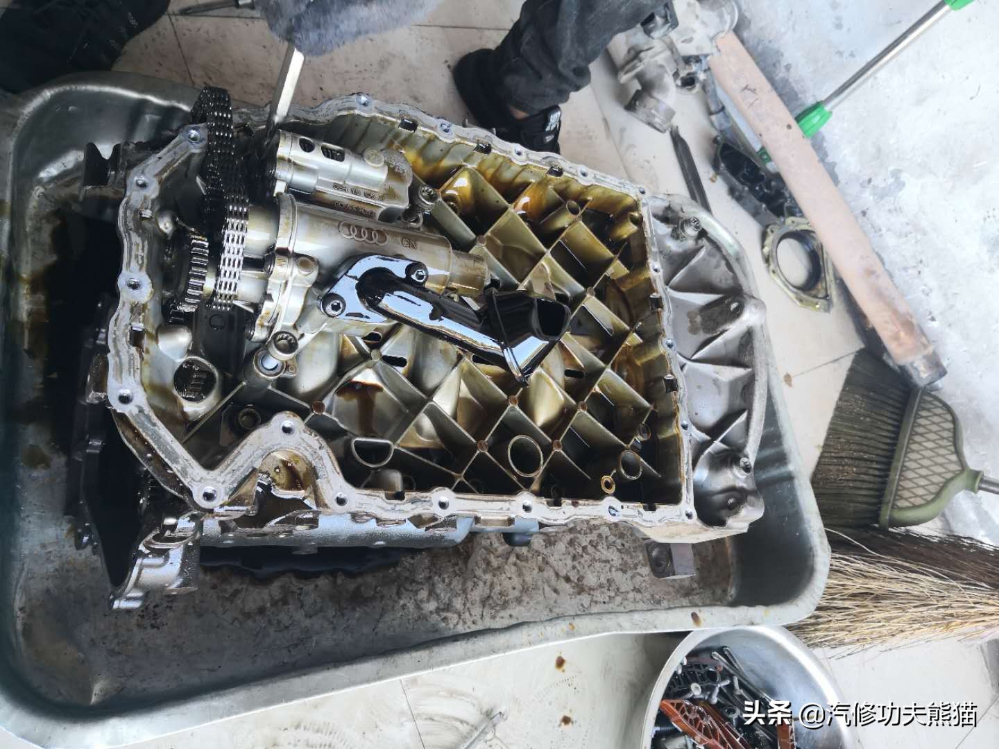 2017款途观丝绸之路1.8t烧机油吗,途观2015款1.8t四驱豪华版烧机油