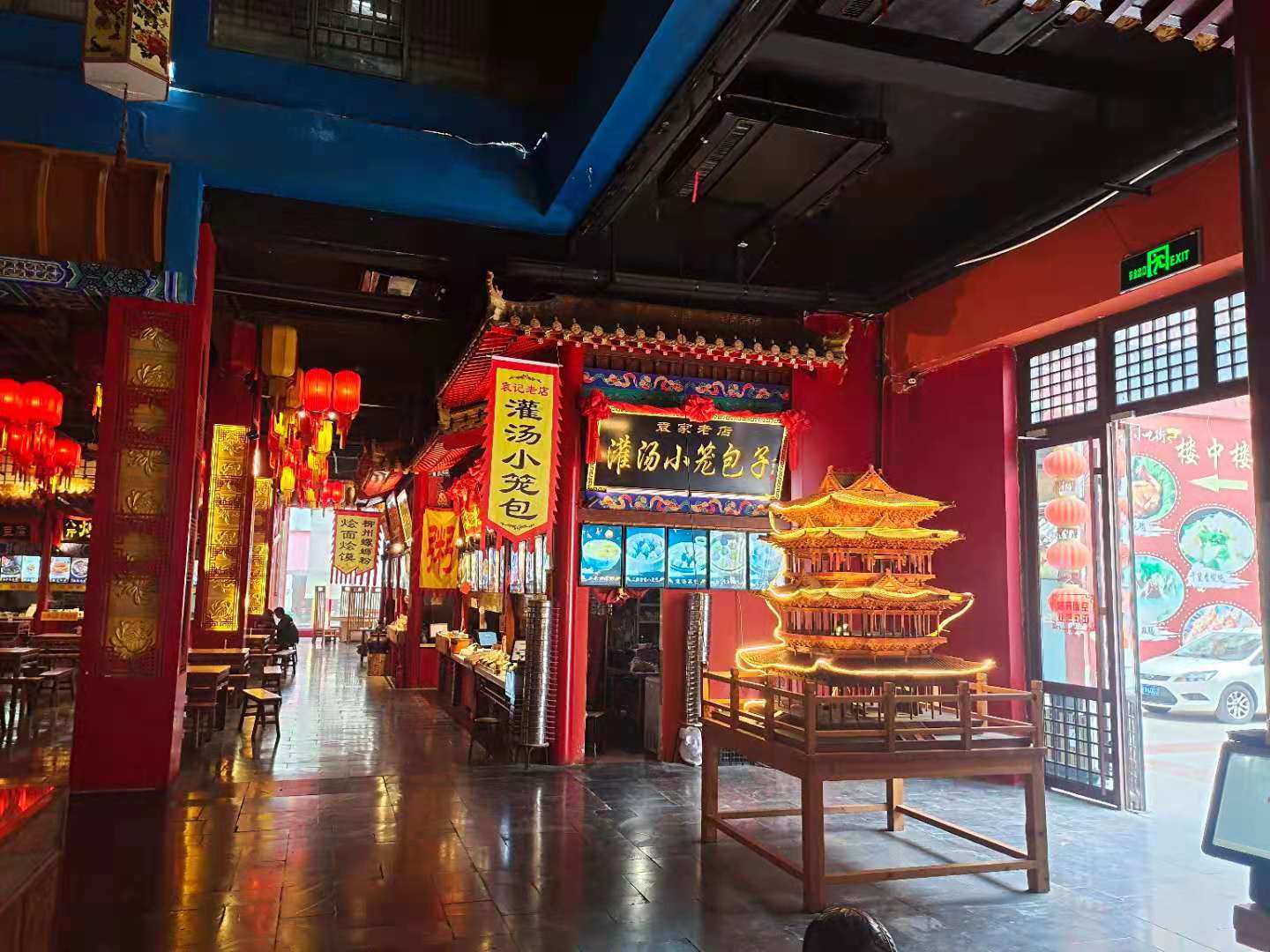 开封宋都御街完整视频,开封宋都御街离鼓楼夜市远吗