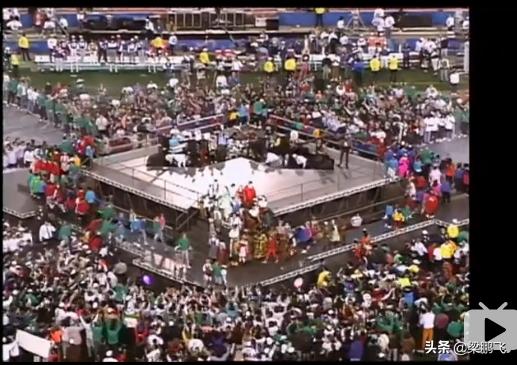 迈克尔杰克逊是世界音乐史第一人,迈克尔杰克逊被称为流行音乐之王