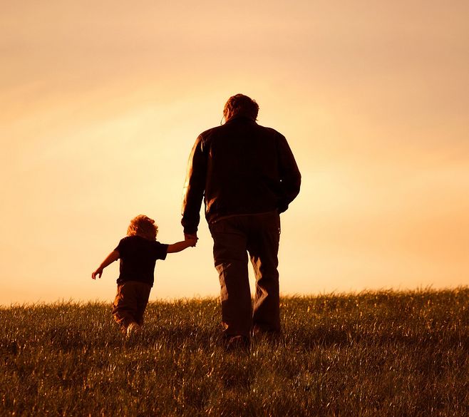 你缺席了我的成长,缺席你的成长是我最大的遗憾