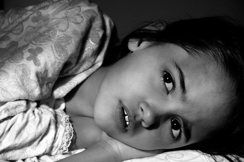 孩子老做噩梦就哭该怎么办,孩子做噩梦半夜哭醒怎么哄