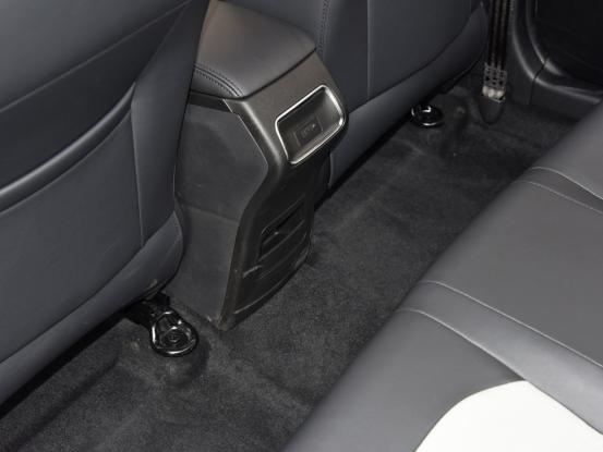 吉利全新远景轿车2020款的功能,吉利全新远景咋样值不值得入手