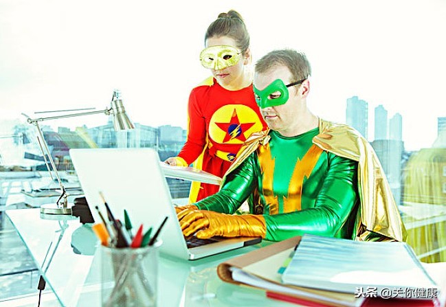 看过生物黑客的事迹,您就理解谁是真正的药神啦